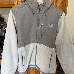 The North Face White & Gray Fleece Jacket